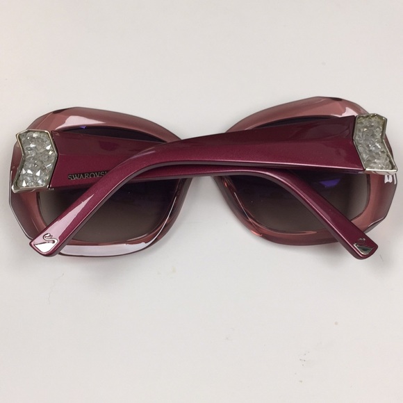 Swarovski  Crystal Encrusted Sunglasses Made in Italy 🇮🇹 Never Used - Picture 2 of 7